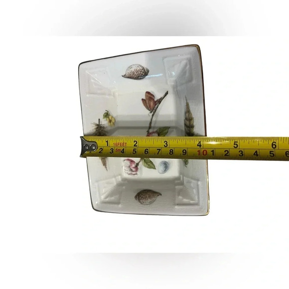 Aynsley Little Switzerland Porcelain Trinket Dish Botanical Feather Ladybug - Picture 9 of 9